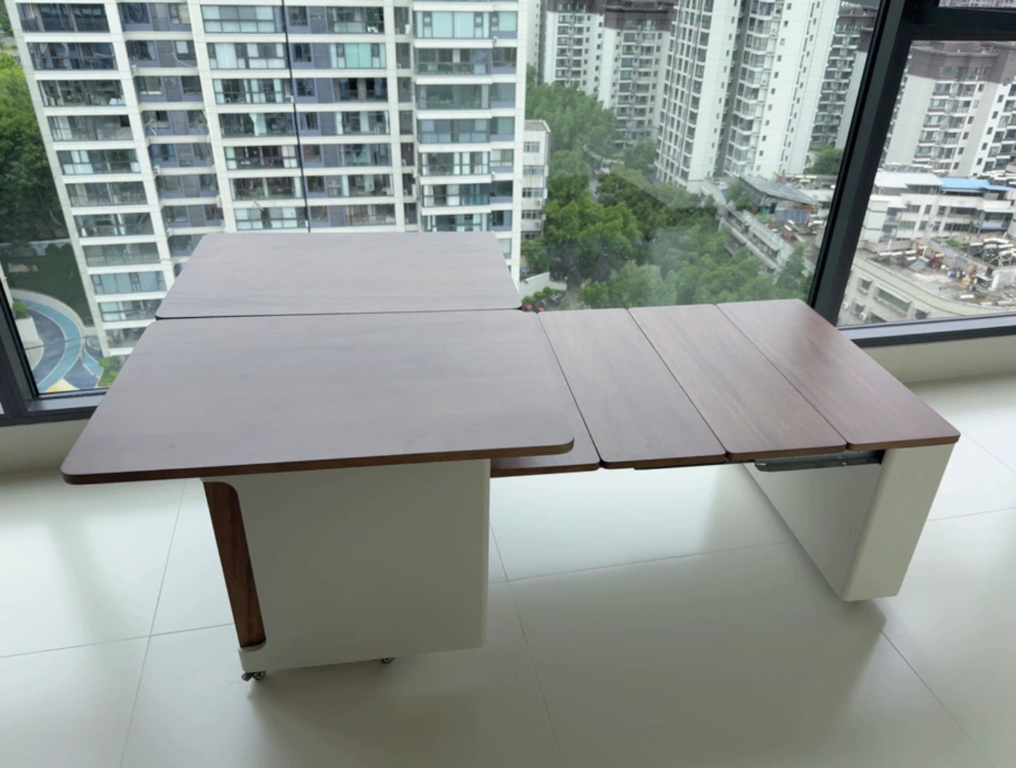 Transforming Solid Wood Lift-Top Coffee & Dining Table with Storage