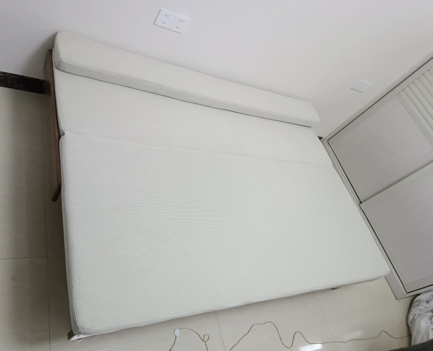 Solid Beech Wood Pull-Out Sofa Bed with Chenille Upholstery