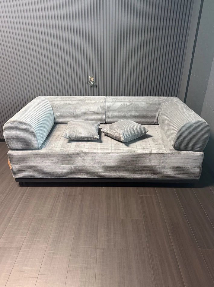 French-Inspired Convertible Sofa Bed with Latex-Enhanced Comfort - Androf